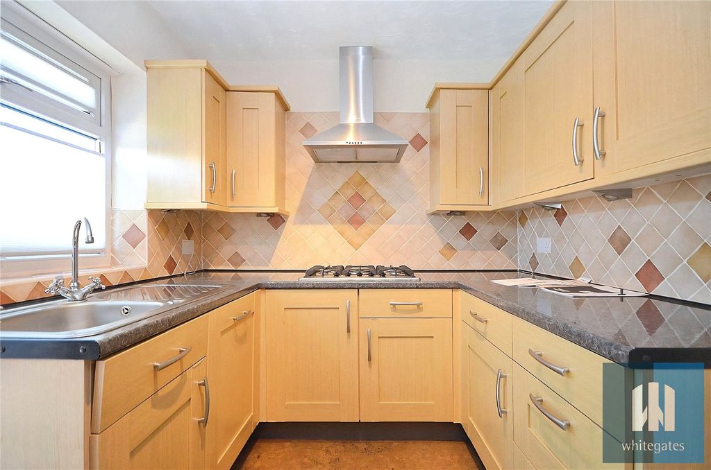 Property photo 2 of 19 Picture No. 43