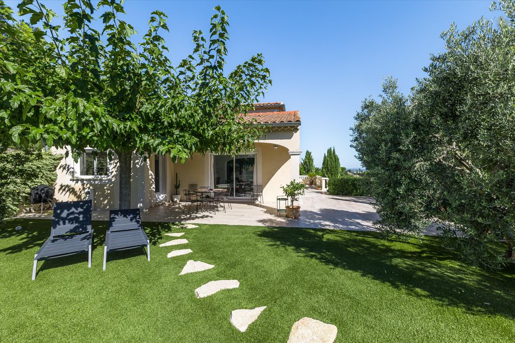 Property photo 3 of 21 Image