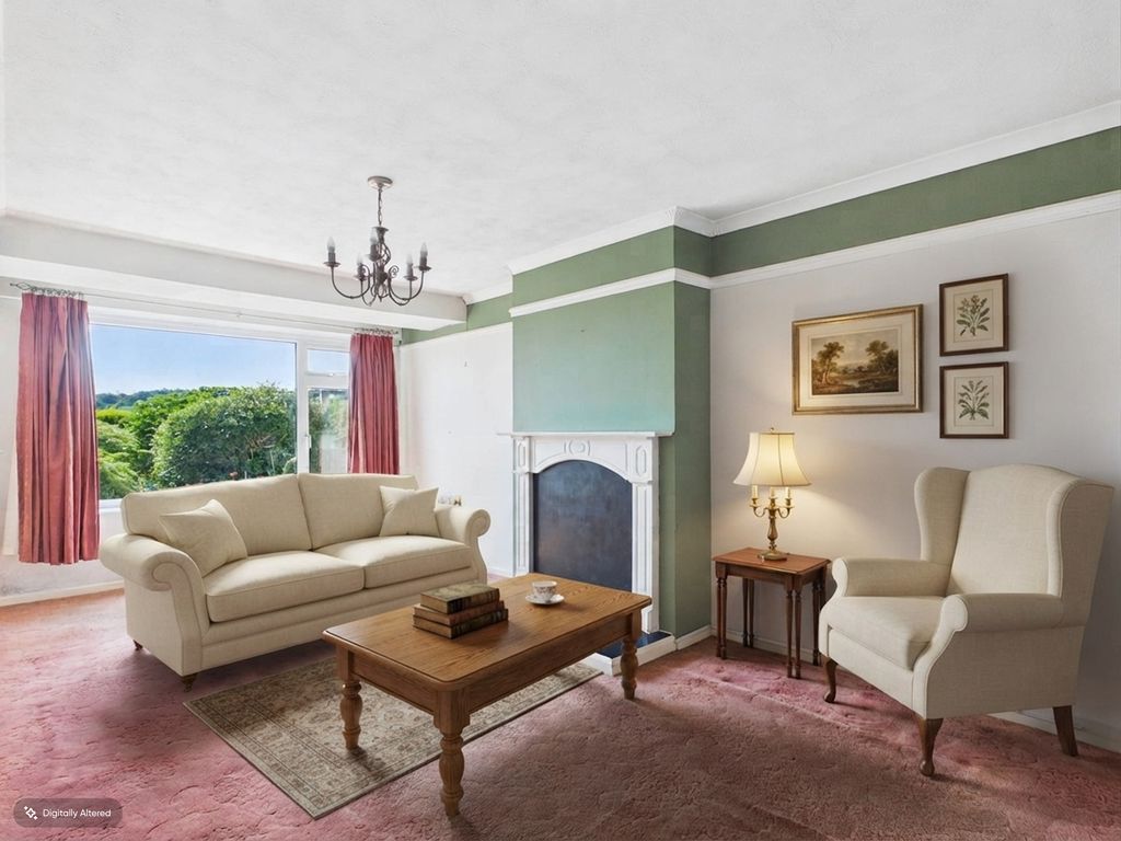 Property photo 3 of 9 Lounge