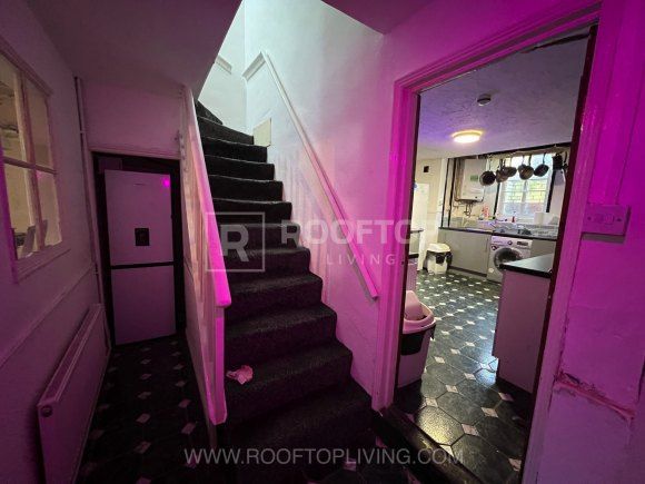 Property photo 3 of 19 7685595.Jpg