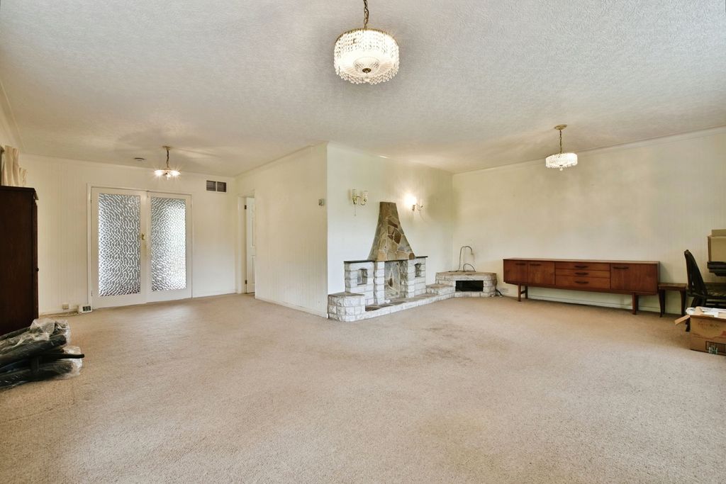 Property photo 2 of 17 Pbox-Img.Jpg
