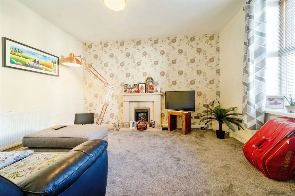 Property photo 2 of 15 Picture No. 02