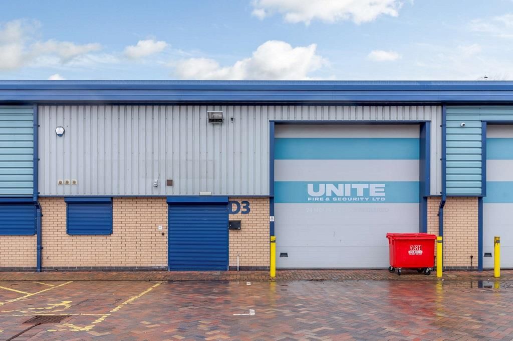 Property photo 1 of 4 Photo 6