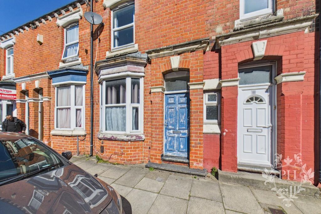 Property photo 1 of 9 B7Ca1E1Dca67495E9961230357505473_100_Cam02002G0-Pr