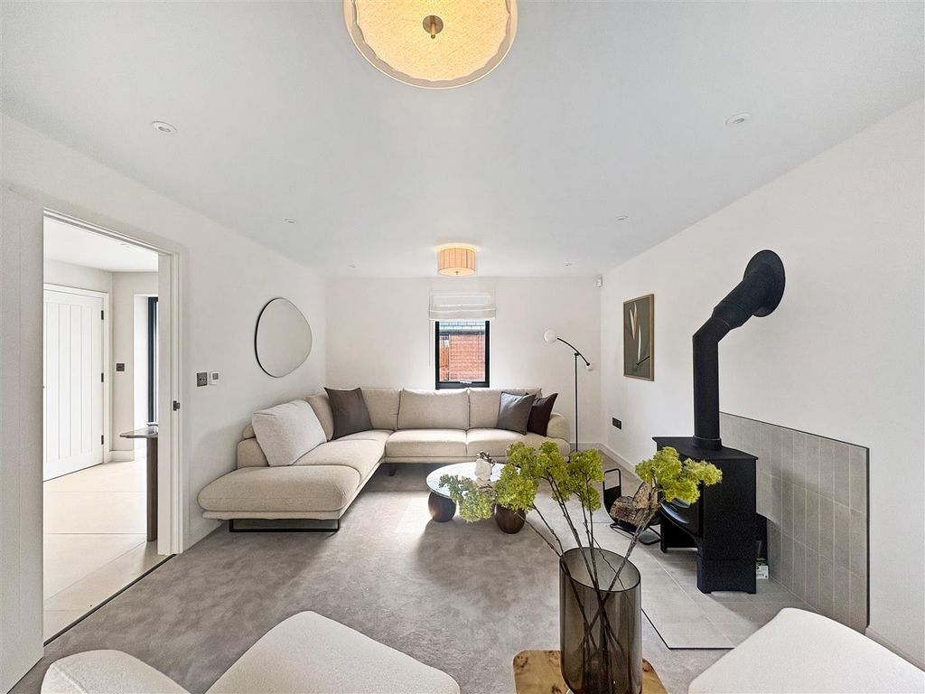 Property photo 3 of 17 5c9B49F28B2Ccef5Cde8c9759Be5Eb9E3622c8c1.Jpg