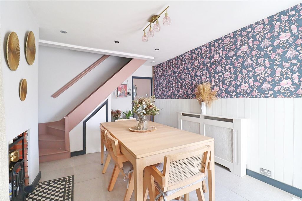 Property photo 3 of 17 Img_4862.Jpg