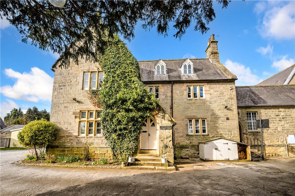Property photo 1 of 18 Greystones