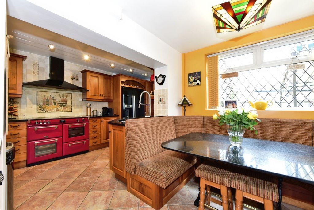 Property photo 2 of 22 Pbox-Img.Jpg