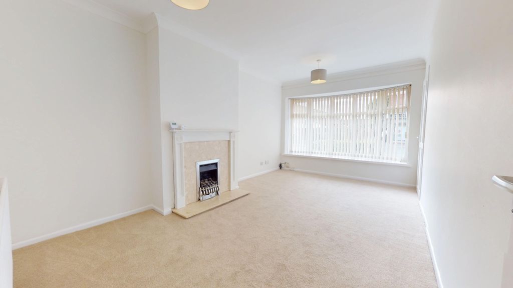 Property photo 3 of 15 4572074