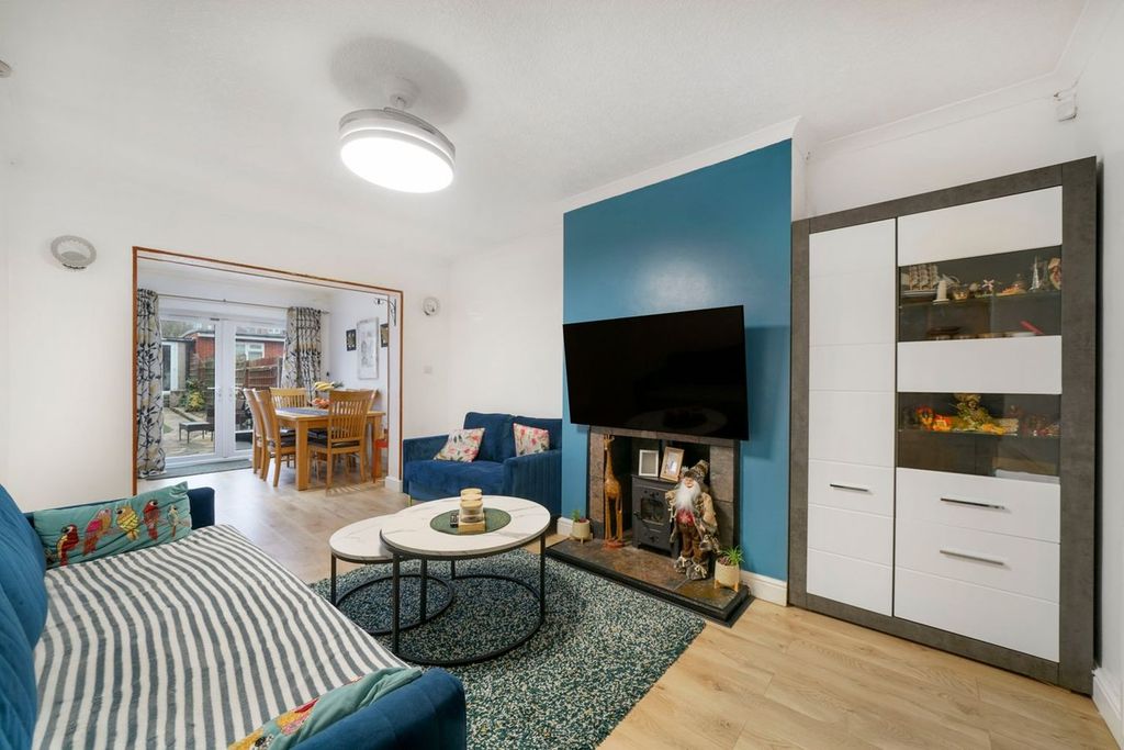 Property photo 2 of 29