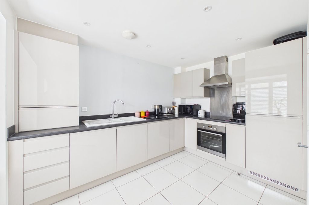 Property photo 2 of 12 Picture No. 04