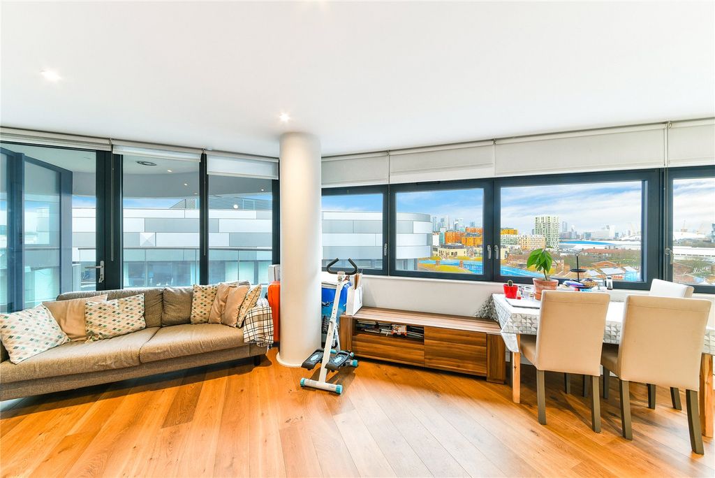 Property photo 3 of 18 Picture No. 22