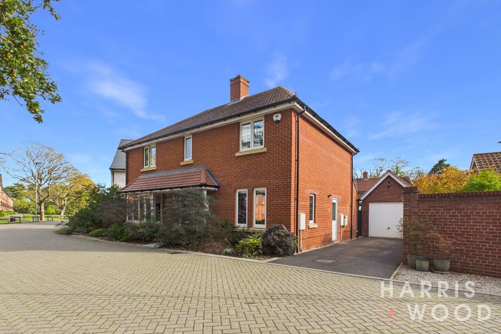 Property photo 1 of 41 5572871