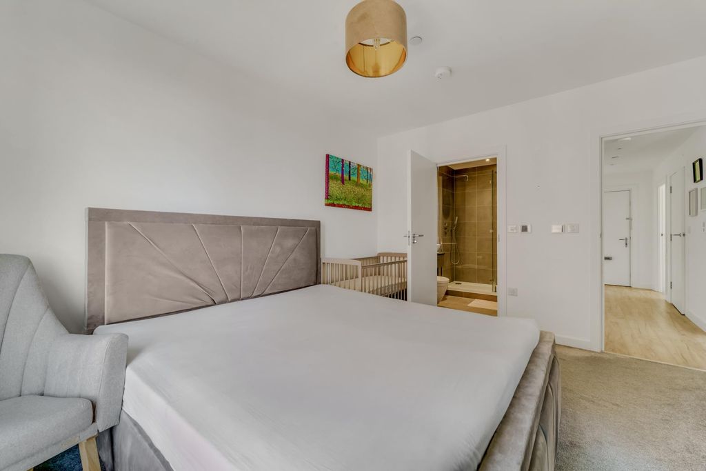 Additional image 7 of 2 bed flat for saleCobalt House, Bakery Walk, Greenford UB6
