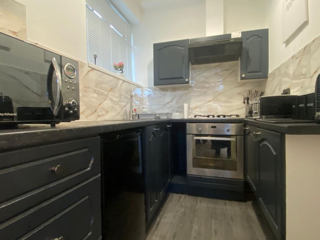 Property photo 2 of 8 4727632