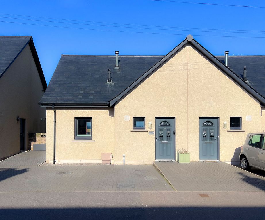 Property photo 2 of 32