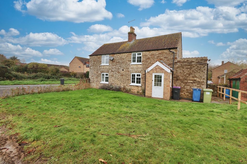 Property photo 1 of 18 Img_34794_3_Original (1)