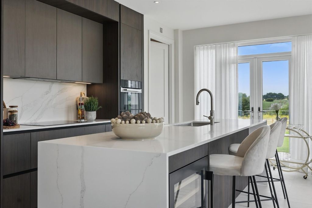 Property photo 3 of 30