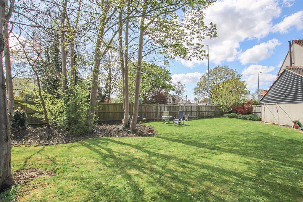 Property photo 2 of 11 Img_1424.Jpg