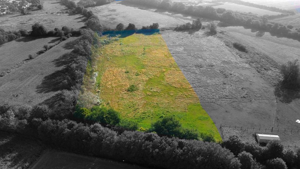 Property photo 1 of 3