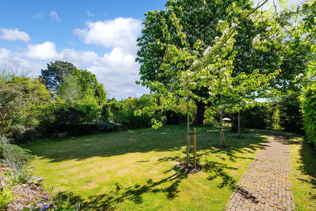 Additional image 26 of 5 bed semi-detached house for saleBluehouse Lane, Oxted RH8