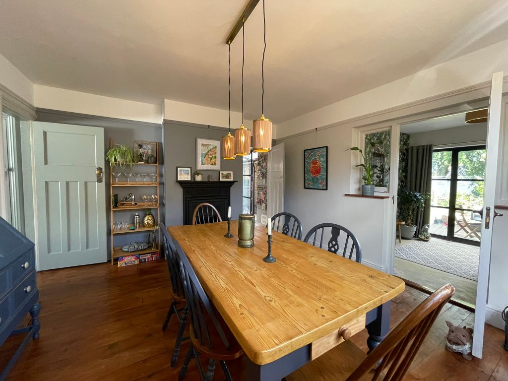 Property photo 3 of 29 Img_0543
