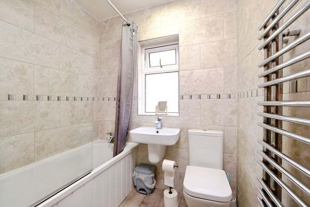 Property photo 2 of 17 Pbox-Img.Jpg