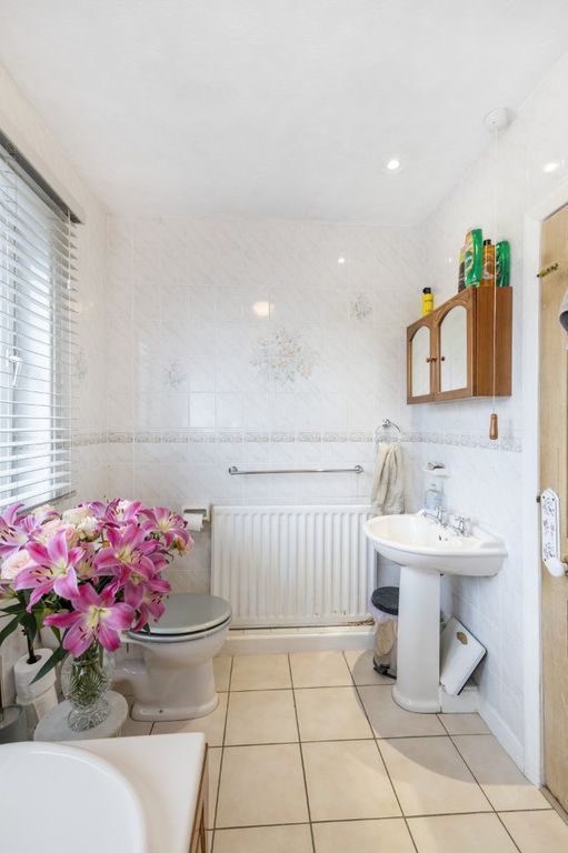 Additional image 17 of 4 bed detached house to rentLa Route De La Hougue Du Pommier, Castel, Guernsey GY5