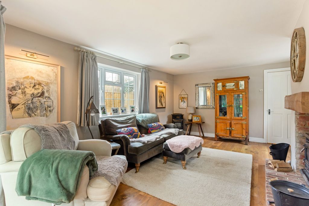 Property photo 3 of 18