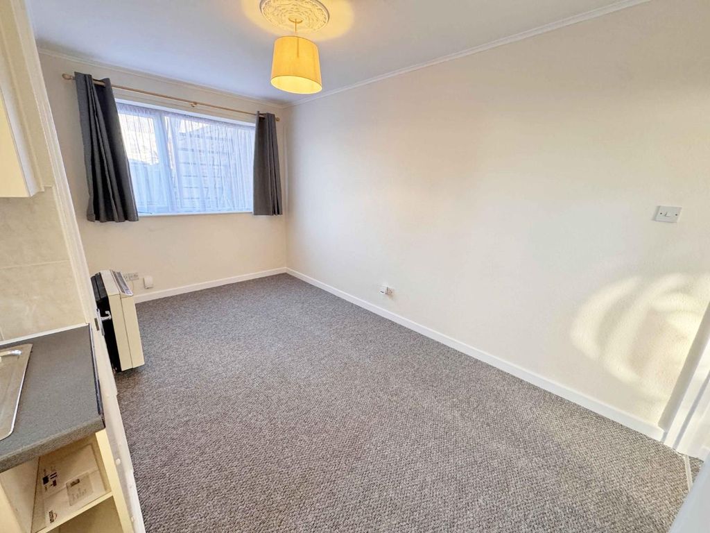 Property photo 3 of 7 Img_1712.Jpg