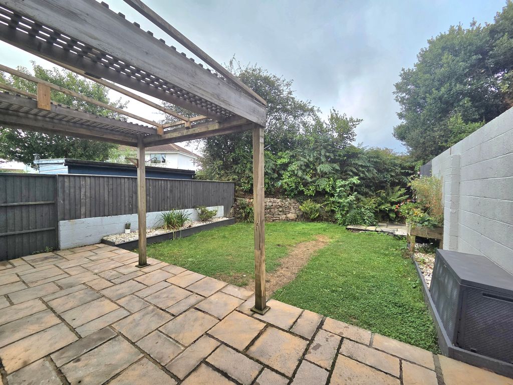 Property photo 3 of 21
