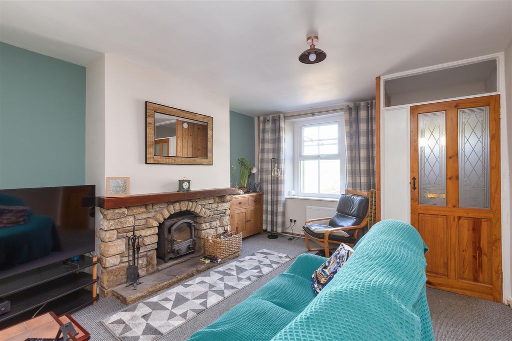 Property photo 2 of 16