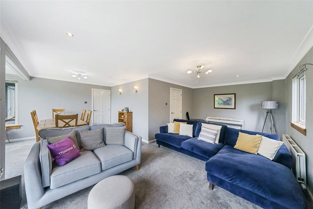 Additional image 6 of 5 bed detached house for saleGlassford Square, Tillicoultry, Clackmannanshire FK13
