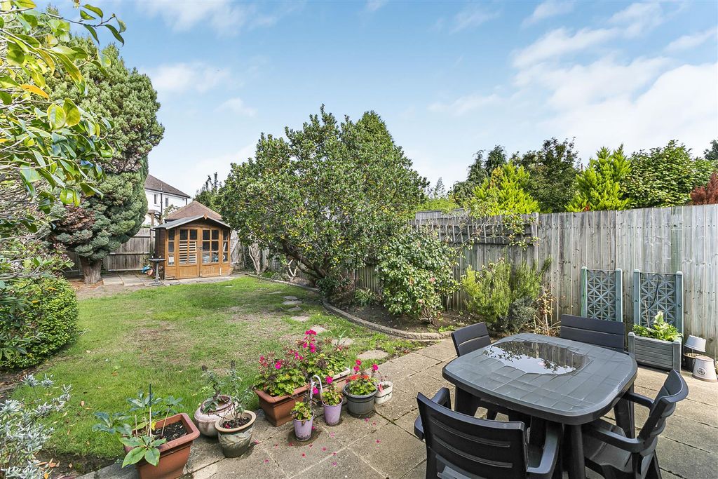 Property photo 2 of 13
