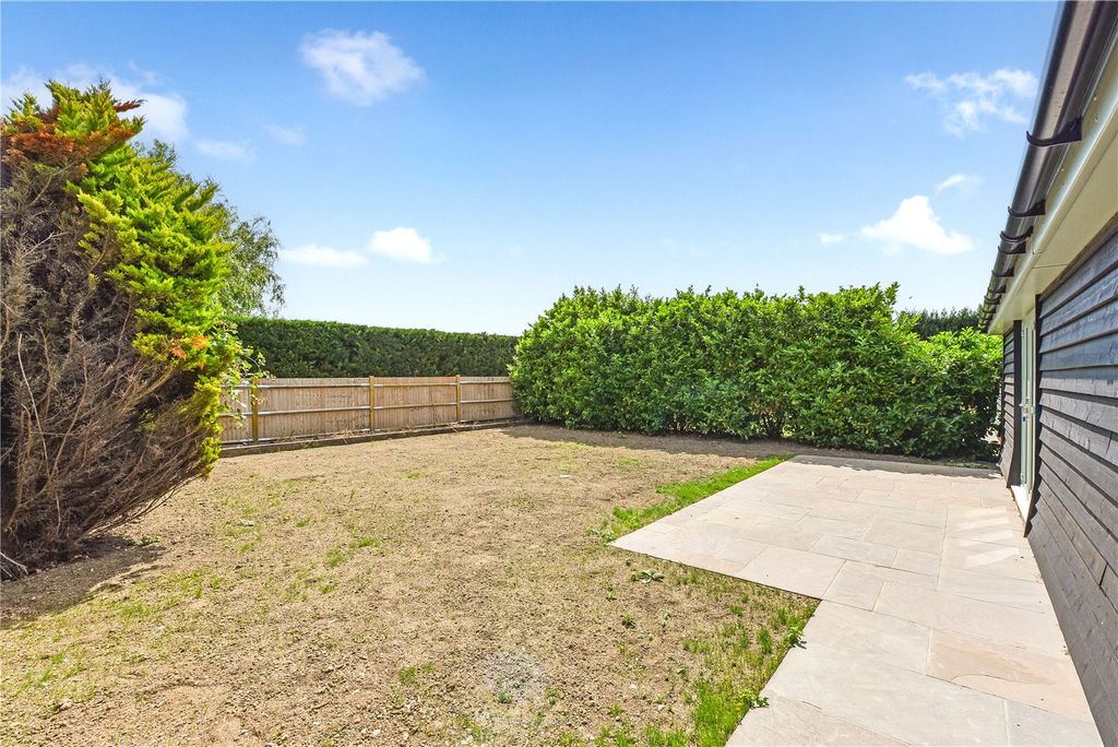 Property photo 2 of 23 Picture No. 25