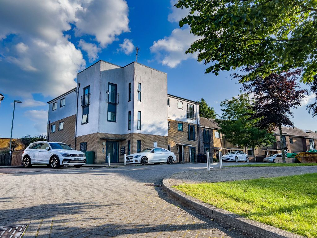 Property photo 1 of 17 Photo 17