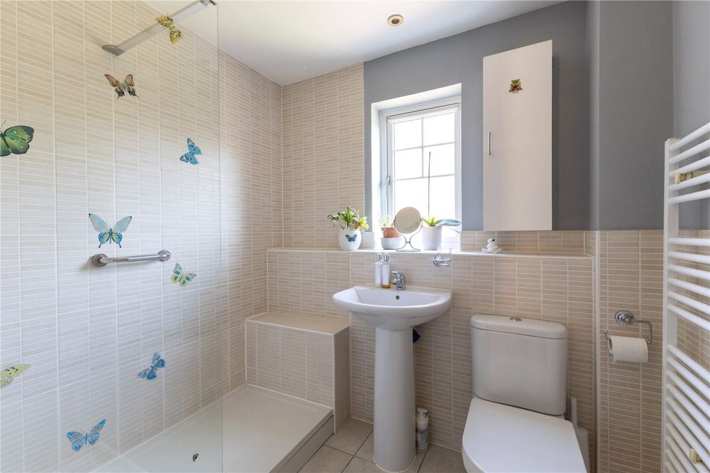 Additional image 9 of 2 bed maisonette for saleLiphook, Hampshire GU30