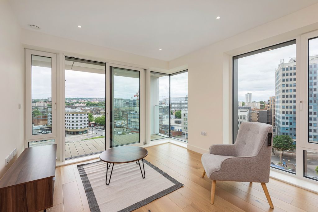Property photo 1 of 17 Two Bedroom Flat For Sale