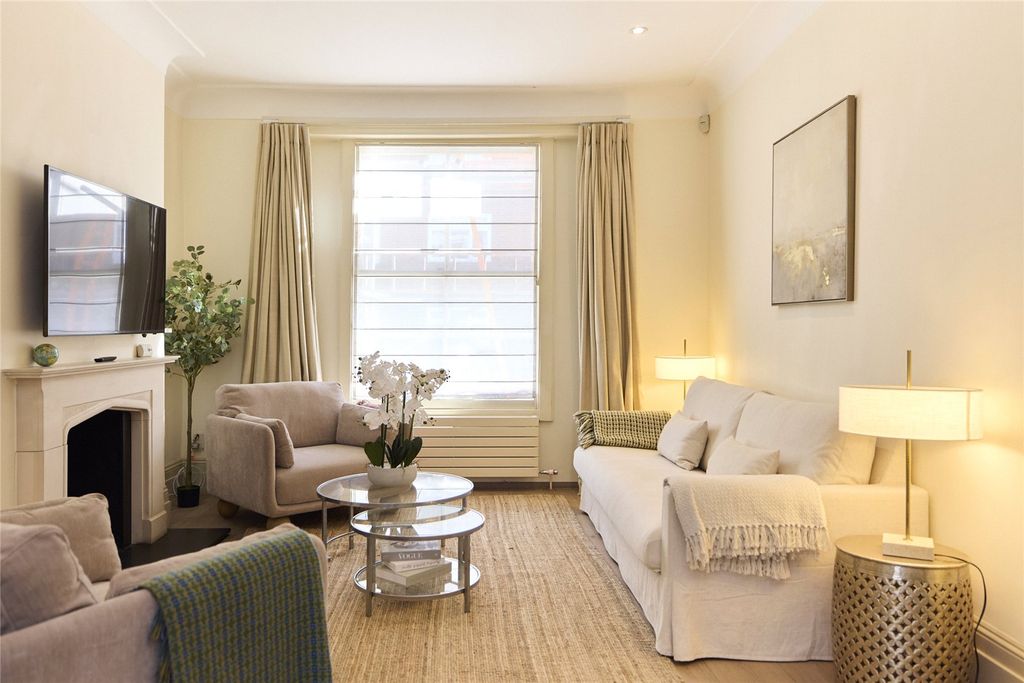 Property photo 1 of 43 Reception Room