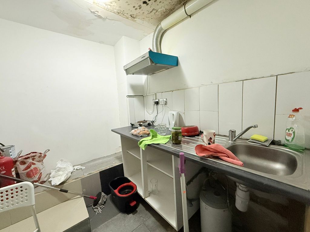 Property photo 3 of 7 Gallery