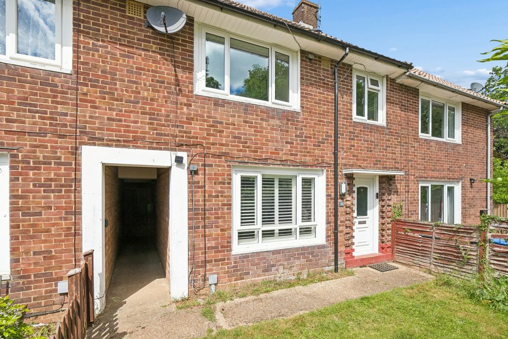 Property photo 2 of 16 5134623