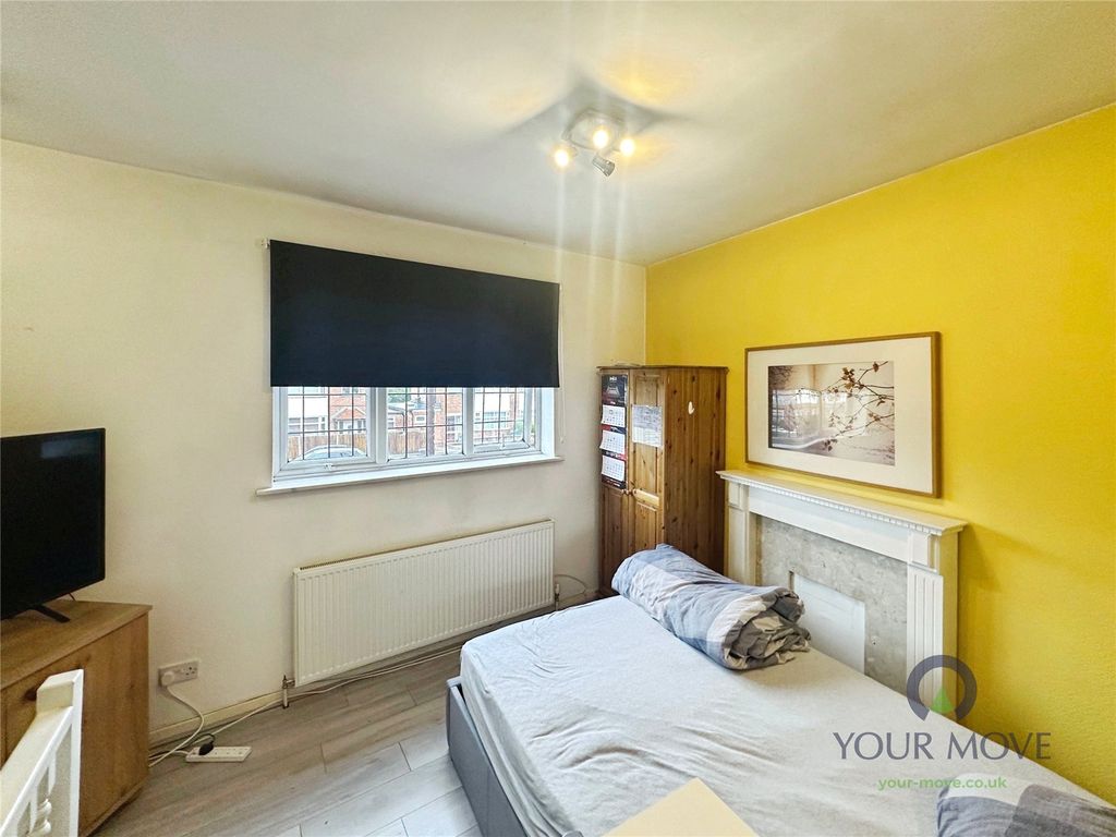 Property photo 3 of 18 Bedroom 4