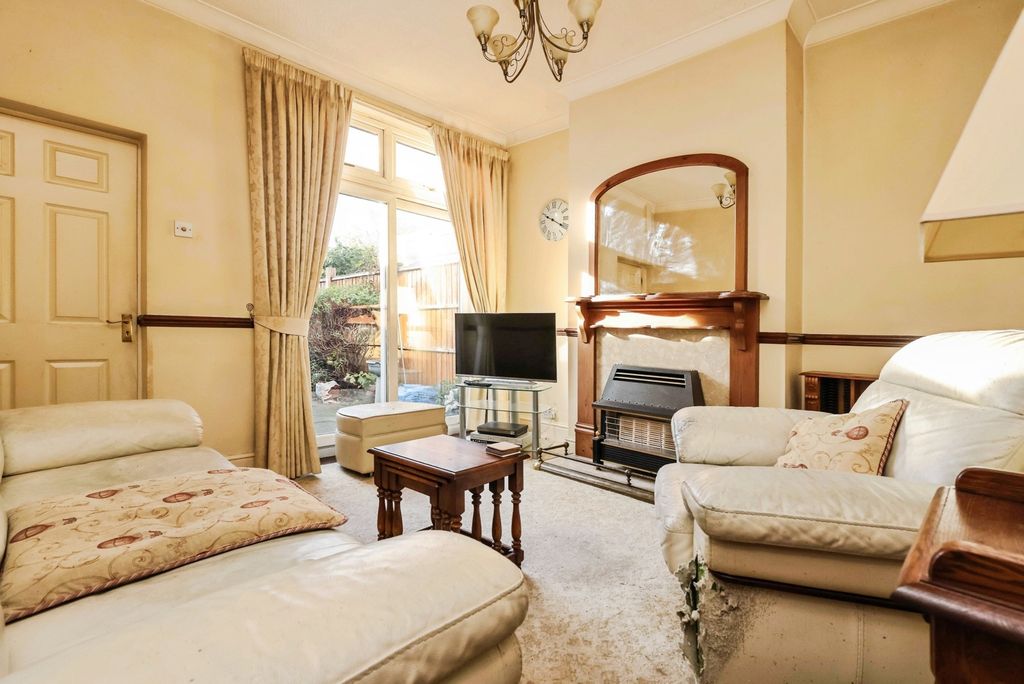 Property photo 2 of 14 Photo