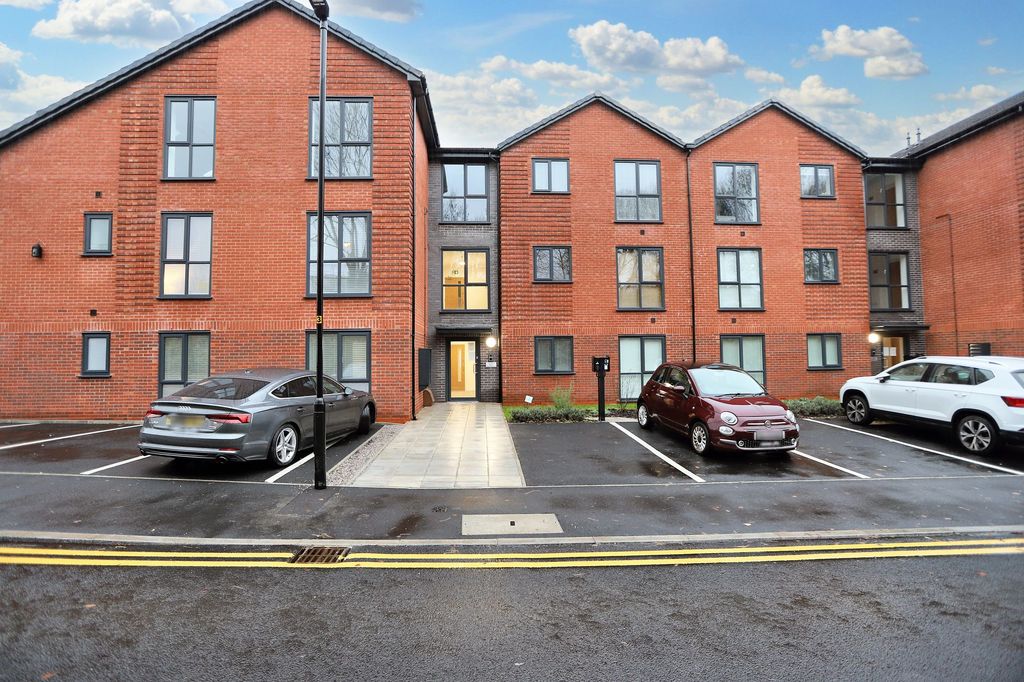 Property photo 2 of 12