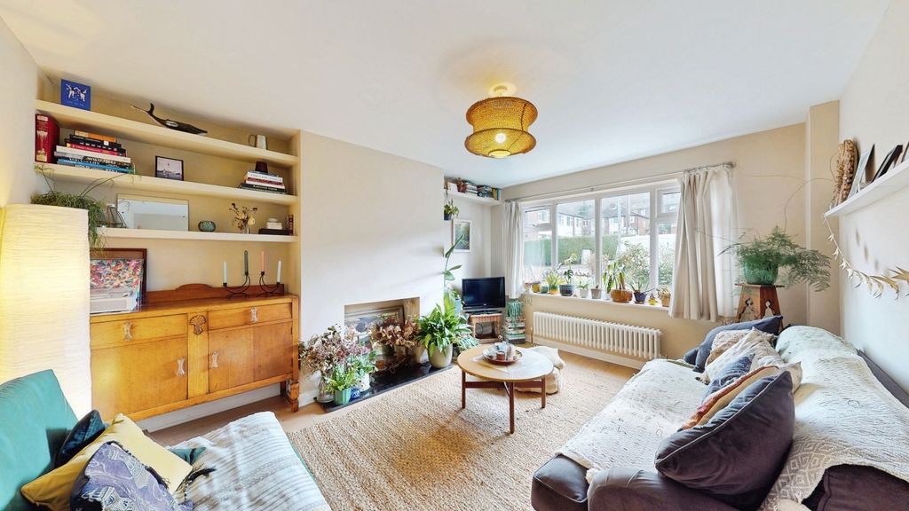 Property photo 2 of 12 Pbox-Img.Jpg