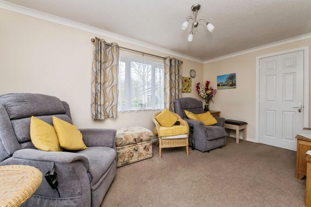 Property photo 3 of 13 Pbox-Img.Jpg