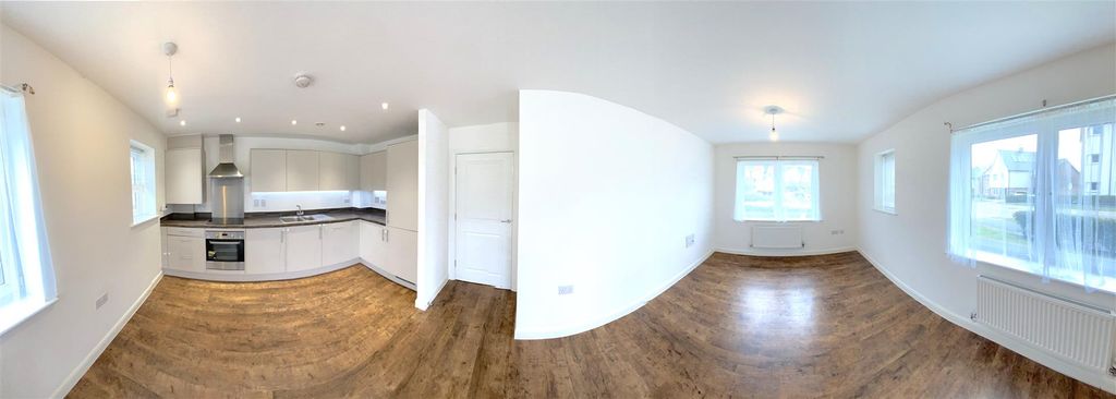 Property photo 1 of 28 180 Degree Living Room.Jpg