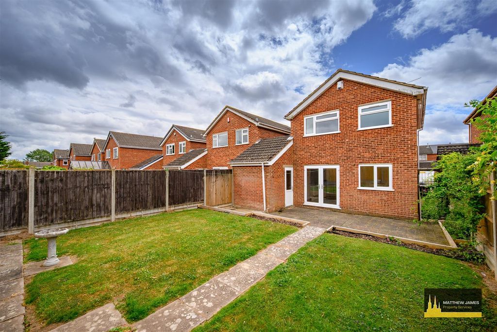 Property photo 1 of 15 Rear Garden