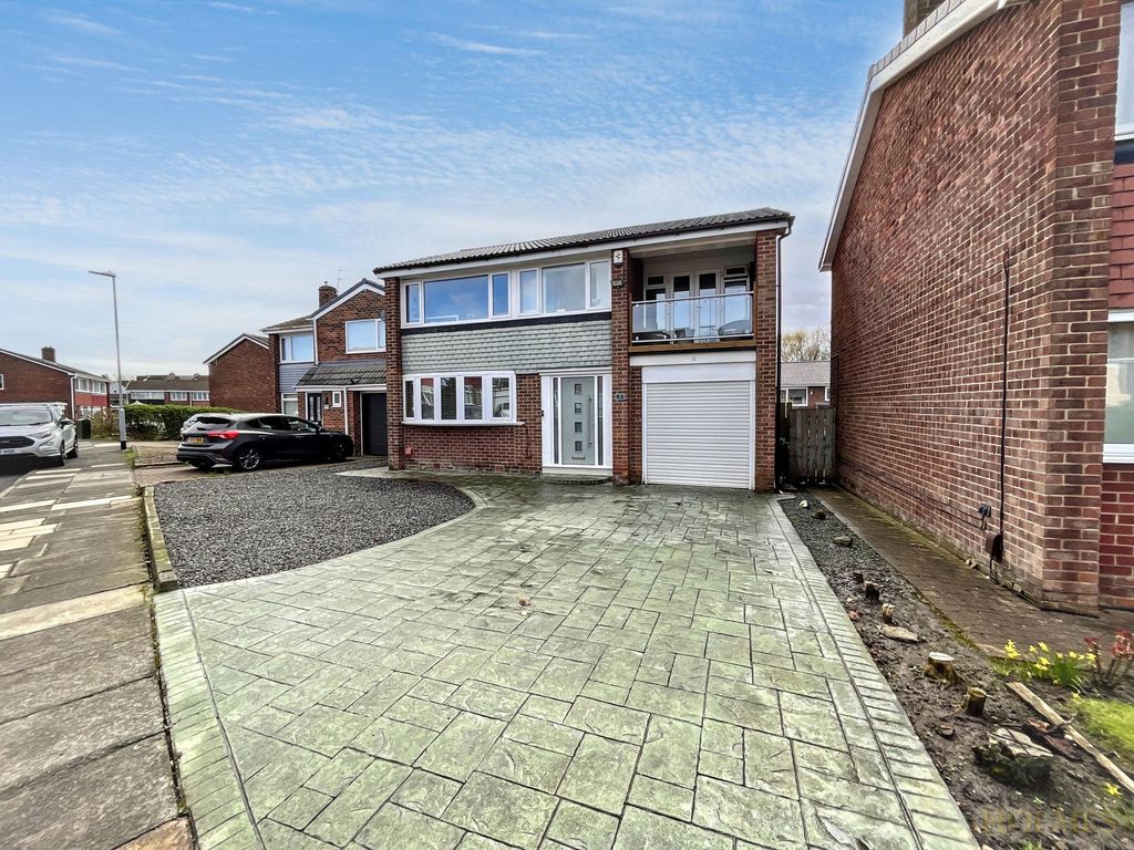 Property photo 1 of 32