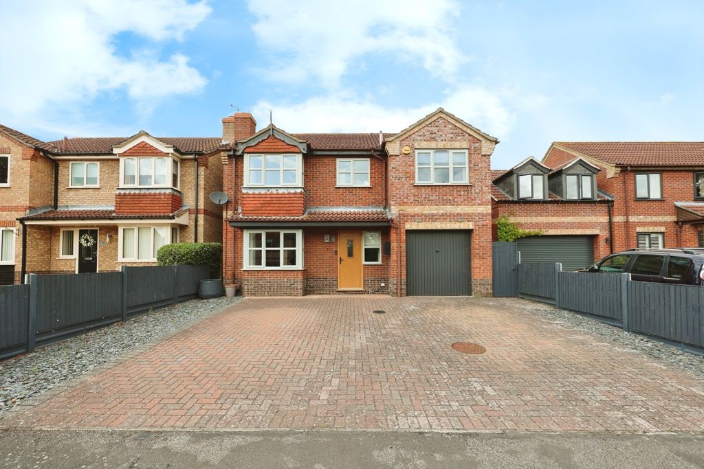 Property photo 1 of 24 4281880